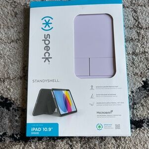 Speck case for iPad 10.9” lilac